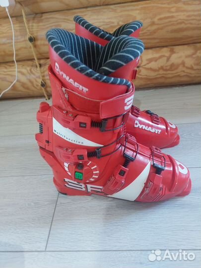 Горнолыжные ботинки