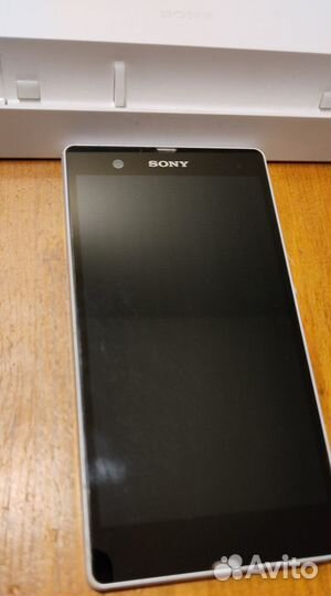 Sony Xperia Z (C6603), 2/16 ГБ