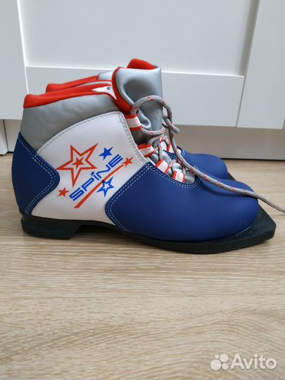 Лыжные ботинки детские 37