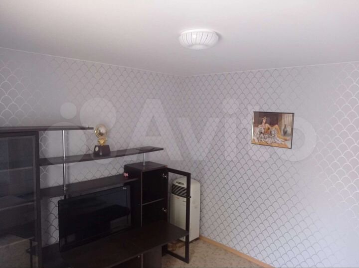 Комната 11 м² в 4-к., 1/1 эт.