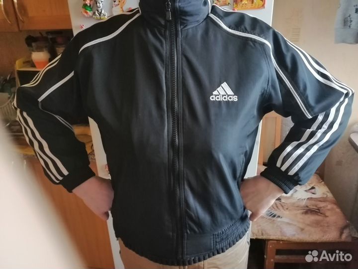 Спортивная куртка adidas