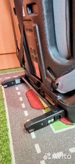 Автокресло группы 1/2/3 (9-36 кг) Isofix