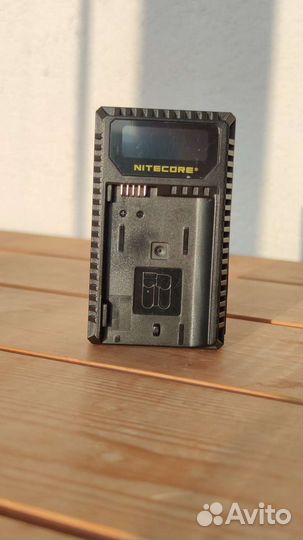 Интеллектуальное з/у акб Nikon Nitecore UNK1