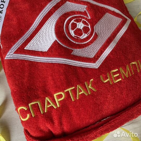 Мужской махровый халат с вышивкой Спартак на заказ