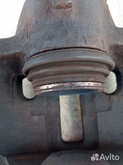 Суппорт тормозной передний правый Peugeot 806