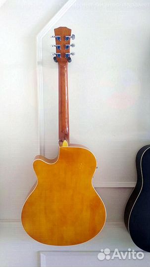 Гитара акустическая