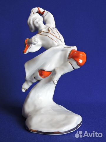 Статуэтки фигурки фарфоровые СССР 6 шт