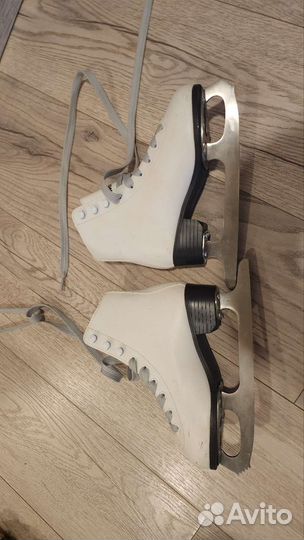 Коньки детские фигурные