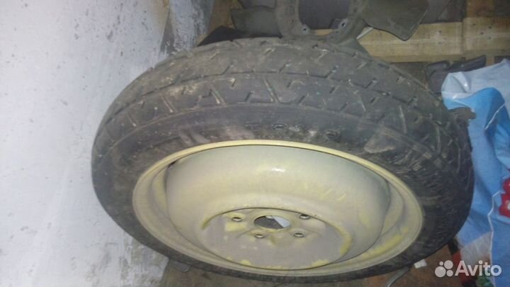 Диски 15 Митсубиши с шинами лето Комплектом