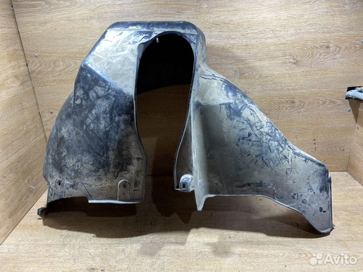 Подкрылок задний правый Audi A4 B5 1704155