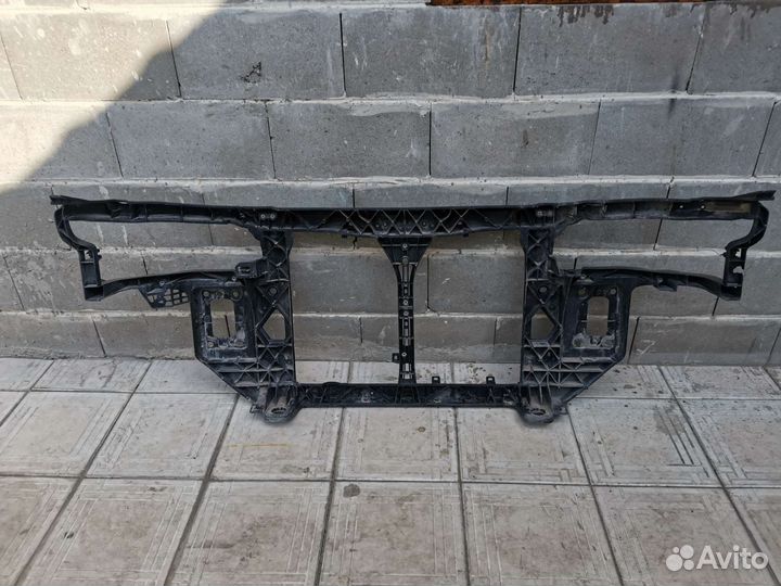 Телевизор оригинал бу Hyundai Elantra 4