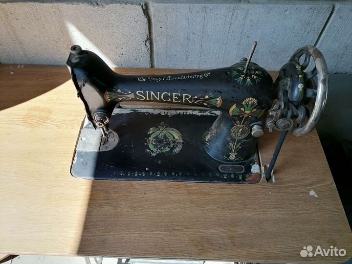 Швейная машина Singer