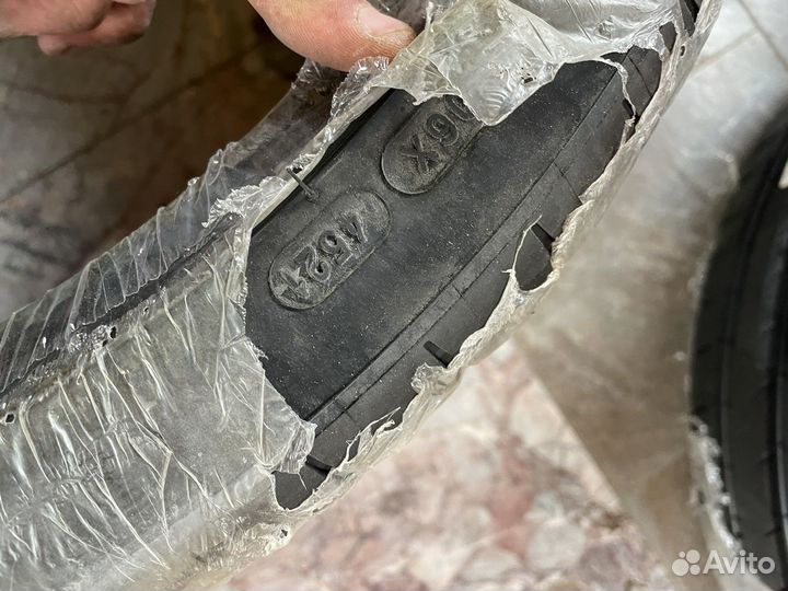 Michelin Pilot Sport 4 S 285/30 R22 и 335/25 R22 105Y