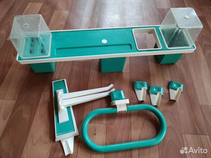 Полка, крючки, вешалка, набор для ванной комнаты