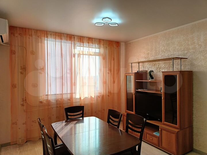 2-к. квартира, 58 м², 17/18 эт.