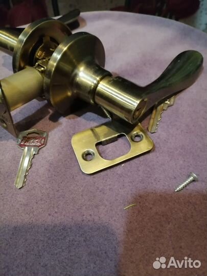 Ручка дверная бу, с замком бу