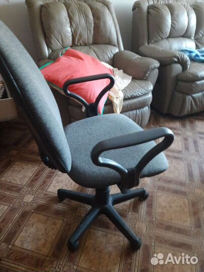 Компьютерное кресло новое ткань
