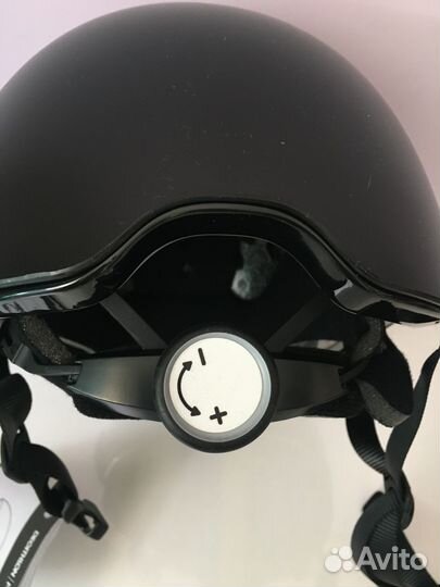 Шлем для верховой езды регулируемый