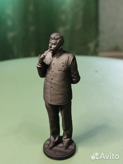 Фигурка Сталина