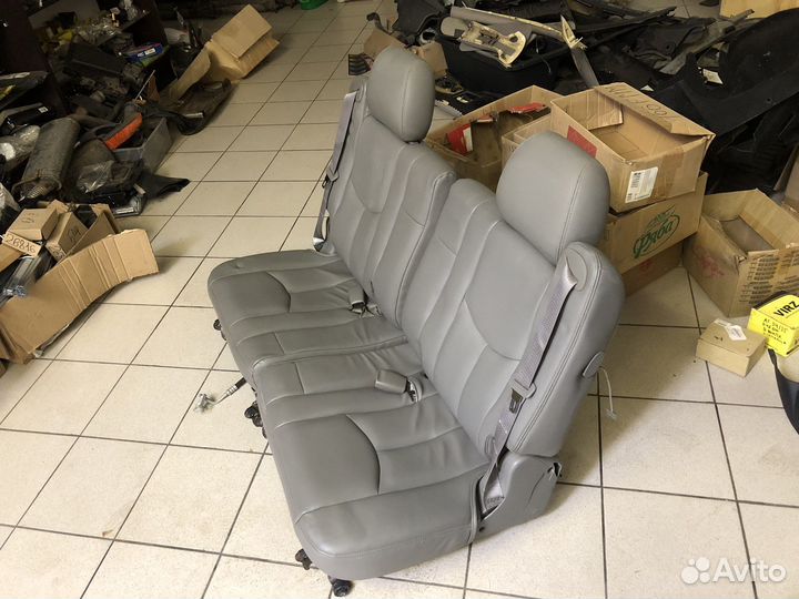 Третий ряд сидений GMT800