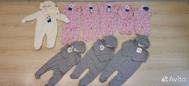 Набор новых вещей для девочки до года
