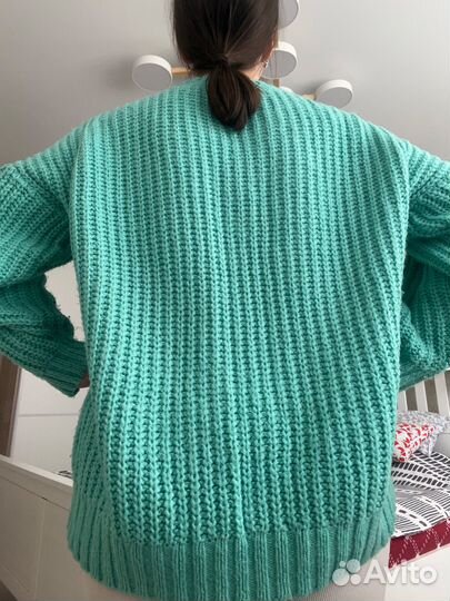 Свитер