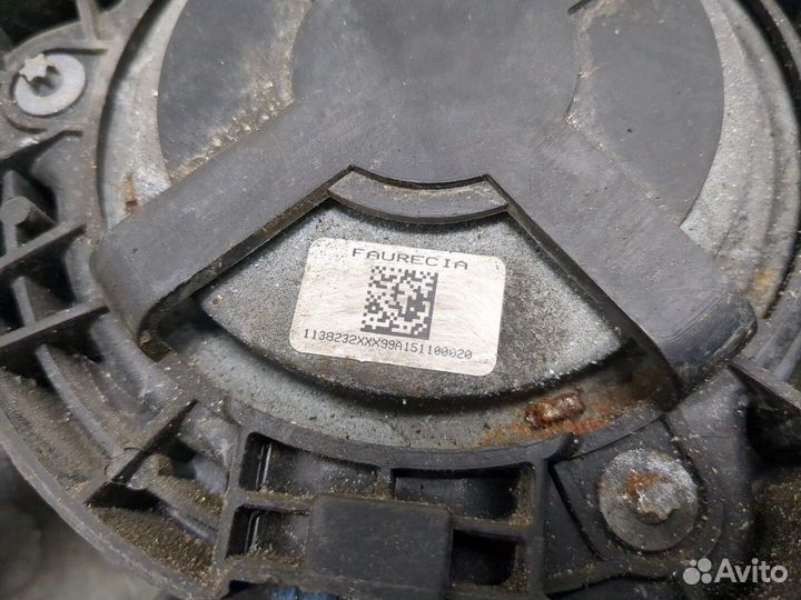 Вентилятор радиатора Renault Trafic, 2015