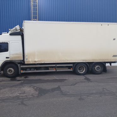 Рефрижератор 50 м³ Volvo FM, 2005