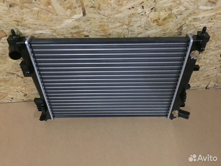Hyundai solaris Хендай солярис радиатор охлаждения