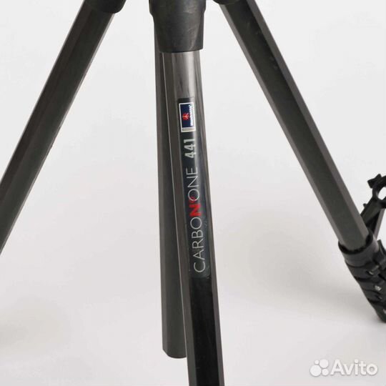 Manfrotto штатив 441 carbon