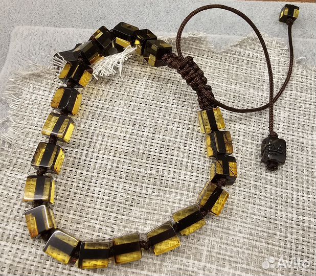 Браслет из янтаря