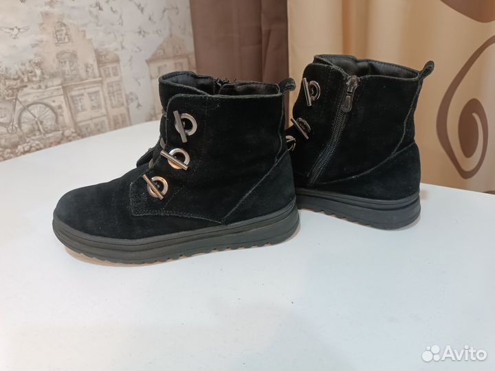 Ботинки демисезонные для девочки 32