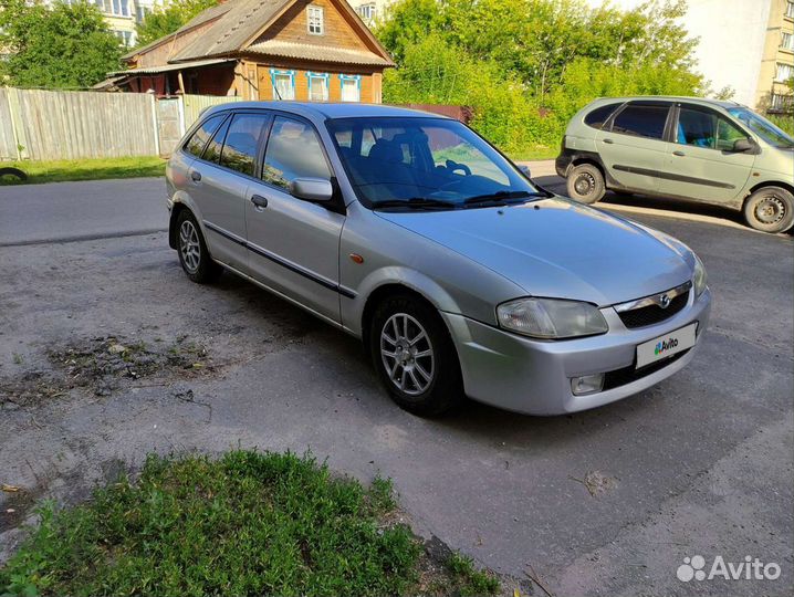 Mazda 323, 1998