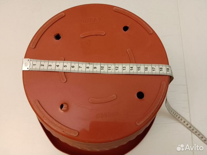 Горшок пласт большой без поддона