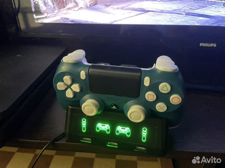 Игровая приставка PS4 slim