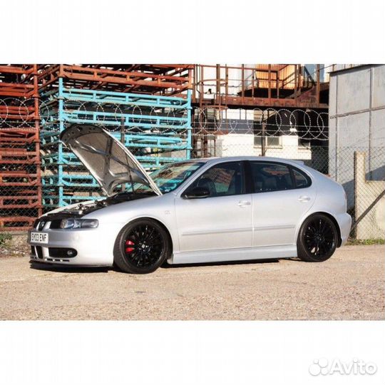 Накладки на пороги Seat Leon Toledo