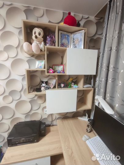 Письменный стол для школьника угловой