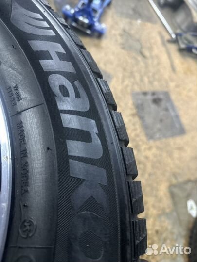 Hankook Winter I'Cept IZ2 205/65 R15