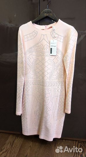 Нежнейшее женское вечернее платье