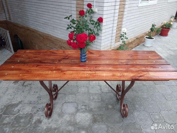 Стол садовый