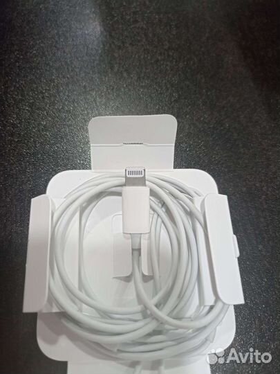 Наушники iPhone