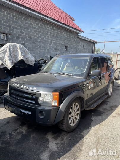 В разборе Land Rover Discovery 3