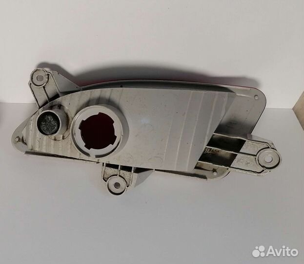 Задний противотуманный фонарь левый kia Rio 2