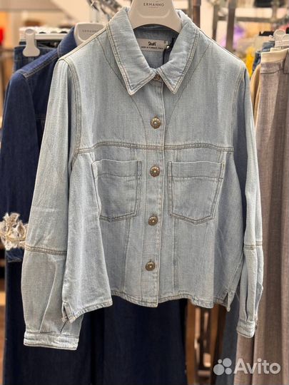 Джинсовая куртка женская М размер