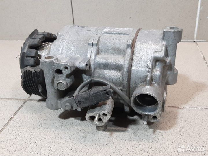 Компрессор кондиционера Bmw 1-Series F20