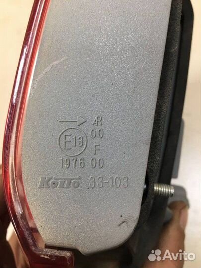 Фонарь задний внутренний правый Toyota Camry