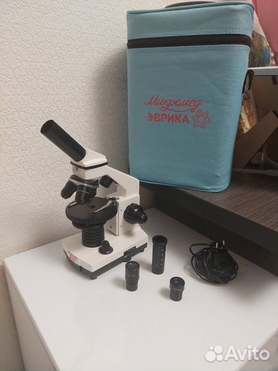 Микроскоп Микромед эврика 40x-1280x