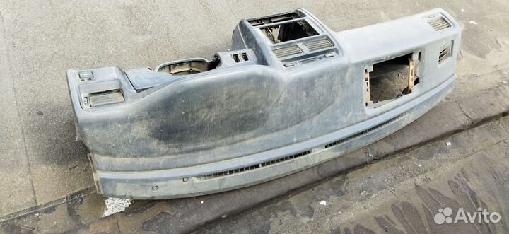 Торпеда. Панель Toyota Corona Premio AT211