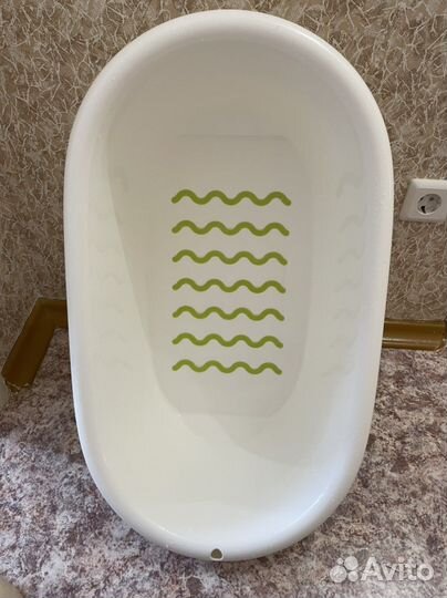 Ванночка для купания с горкой