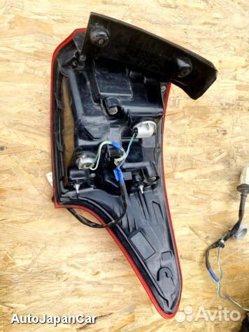 Левый фонарь в крыло рест Mitsubishi Outlander 3